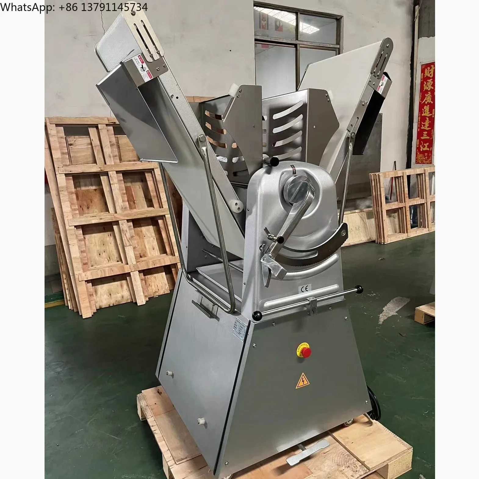 Commercial Automatic Bakery European Type Dough Roller Machine Dough Sheeter for Cookies
Commercial Automatic Bakery European Type Dough Roller Machine Dough Sheeter for Cookies