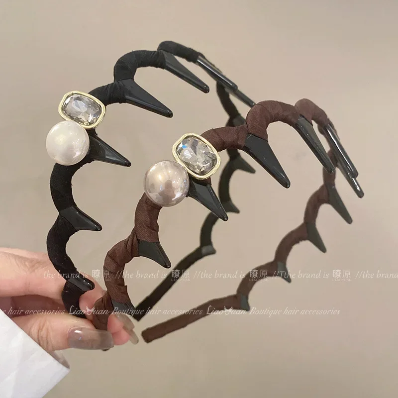 High-end headband is none other than it! Pearl + non-slip tooth design shows temperament when worn outside every day
High-end headband is none other than it! Pearl + non-slip tooth design shows temperament when worn outside every day