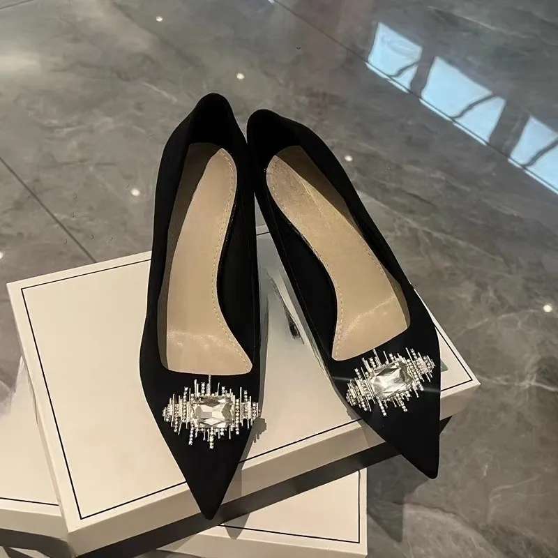 Rhinestone Buckle Slip Sneakers Autumn New Pointed Toe Shallow Mouth Non-slip High Heels
Rhinestone Buckle Slip Sneakers Autumn New Pointed Toe Shallow Mouth Non-slip High Heels