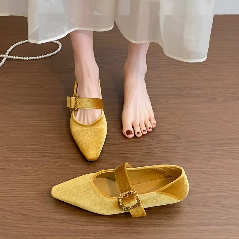 Women's Solid Color Comfortable Single Shoes Women Pointed Closed Toe One-word Buckle Strap Low Top Shoes New Spring and Autumn
Women's Solid Color Comfortable Single Shoes Women Pointed Closed Toe One-word Buckle Strap Low Top Shoes New Spring and Autumn
