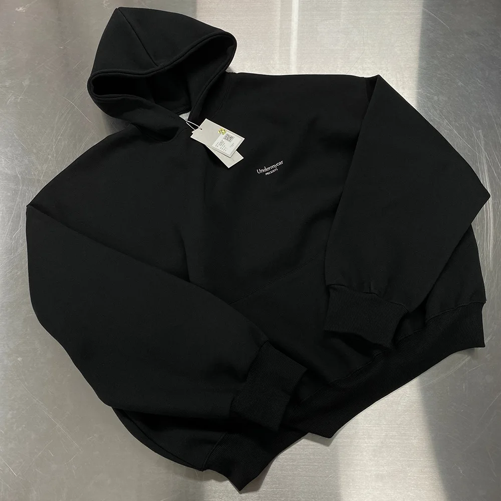 2024 Undermycar Embroidered Small Logo Classic Solid Color Versatile Hooded Hoodie WY956
2024 Undermycar Embroidered Small Logo Classic Solid Color Versatile Hooded Hoodie WY956