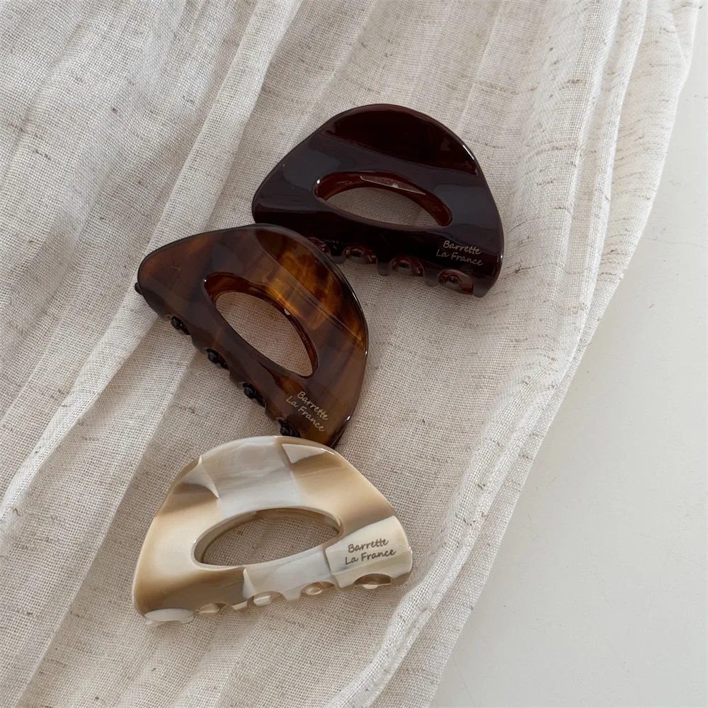 TortoiseShellHairClaws AcetateMaterialHairAccessories BrownBeigeColorOptions FrenchInspiredBarrette BrandedHairGrip ChicVintage
TortoiseShellHairClaws AcetateMaterialHairAccessories BrownBeigeColorOptions FrenchInspiredBarrette BrandedHairGrip ChicVintage