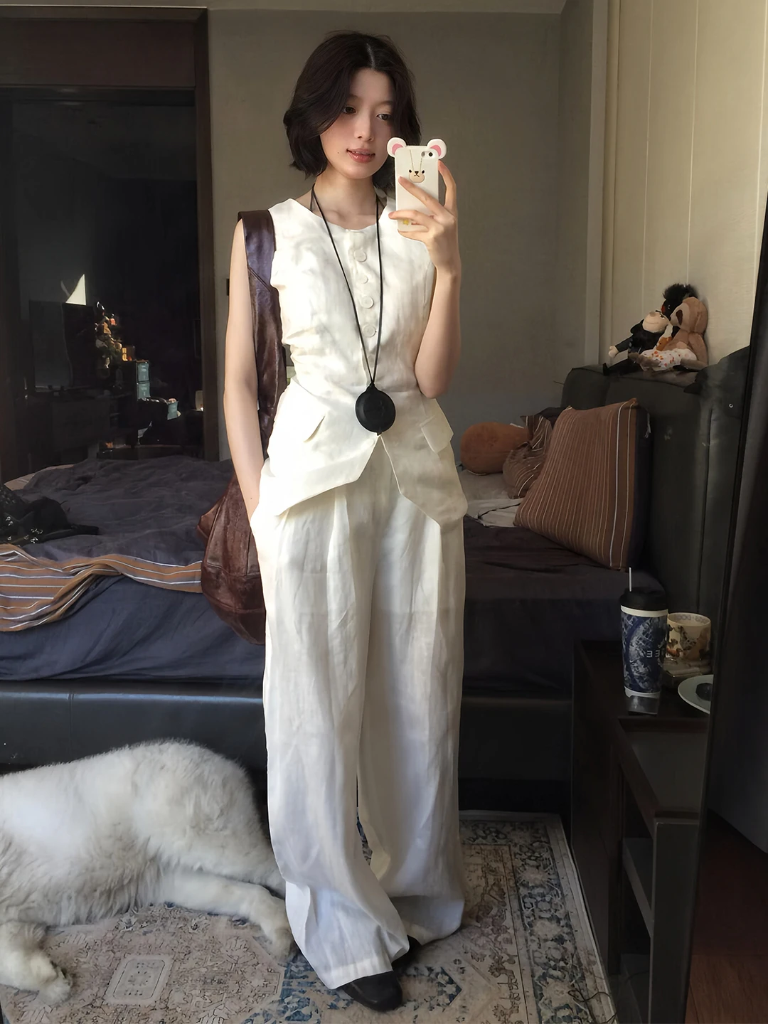 Elegant Cotton Linen Vest And Pants Set Women's Summer High-End Simple V-Neck Sleeveless Wide Leg Pants Two-Piece Set
Elegant Cotton Linen Vest And Pants Set Women's Summer High-End Simple V-Neck Sleeveless Wide Leg Pants Two-Piece Set