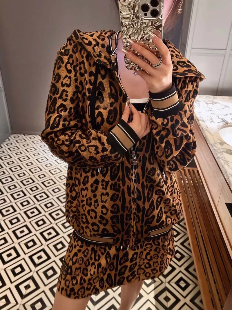American women's jacket fashionable trend retro personality handsome versatile leopard print hooded drawstring zipper jacket
American women's jacket fashionable trend retro personality handsome versatile leopard print hooded drawstring zipper jacket