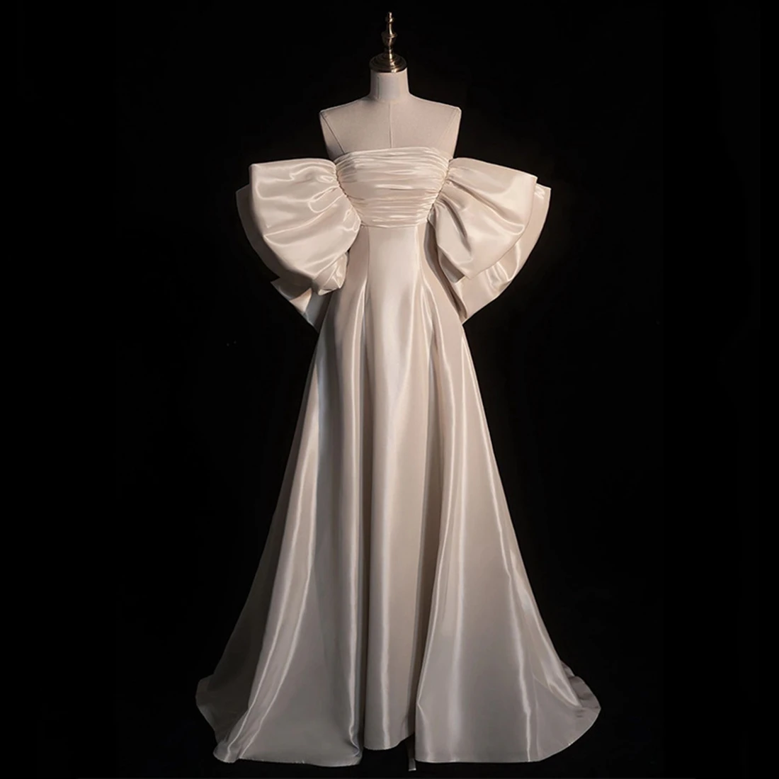 Elegant Strapless Wedding Dress A-Line Wedding Dresses for Women with Big Bow customized
Elegant Strapless Wedding Dress A-Line Wedding Dresses for Women with Big Bow customized