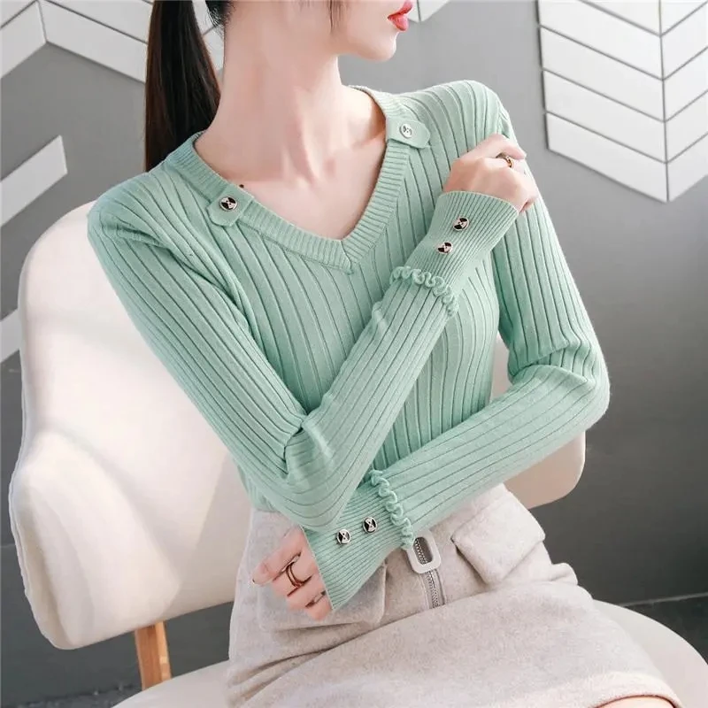 Fashion V-neck solid color knitted loose South Korean sweater 2023 autumn new large casual pullover warm top
Fashion V-neck solid color knitted loose South Korean sweater 2023 autumn new large casual pullover warm top