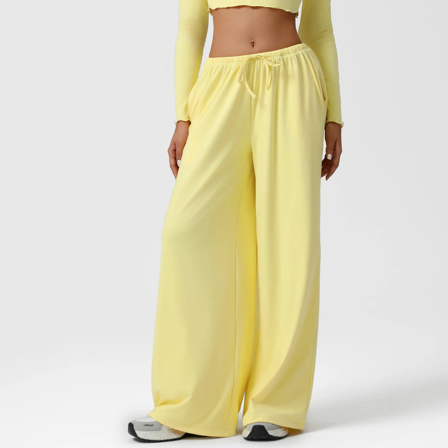 Solid Color Women's Sports Pants Loose Low Waist Fitness Pants Drawstring Elastic Casual Yoga Pants Fashionable Pants 2026 New
Solid Color Women's Sports Pants Loose Low Waist Fitness Pants Drawstring Elastic Casual Yoga Pants Fashionable Pants 2026 New
