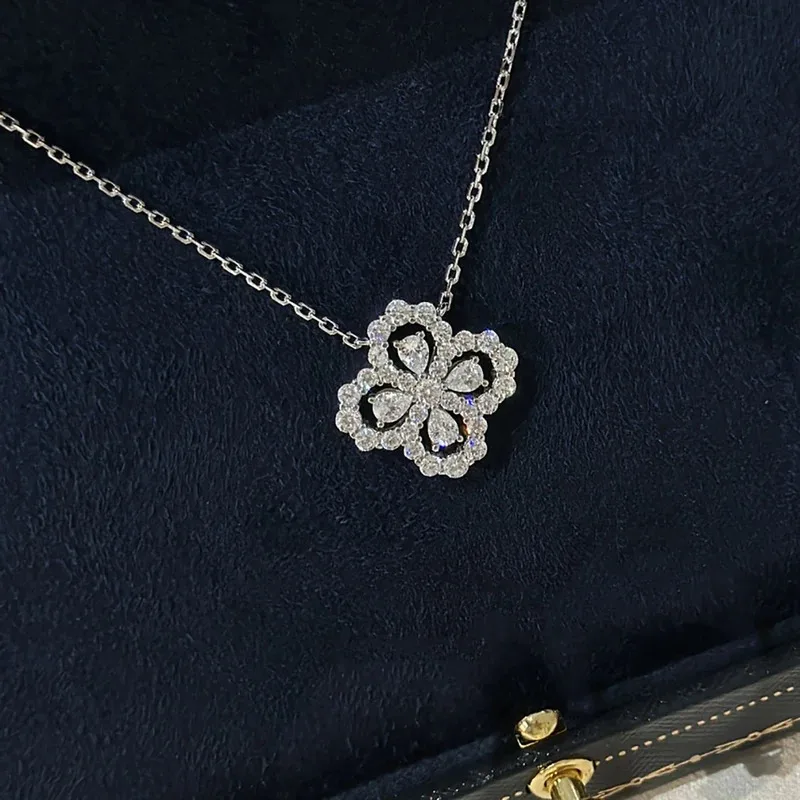 Женское колье из стерлингового серебра 925 пробы, платины 5А, высокоуглеродистый бриллиант, модель клевера
Женское колье из стерлингового серебра 925 пробы, платины 5А, высокоуглеродистый бриллиант, модель клевера