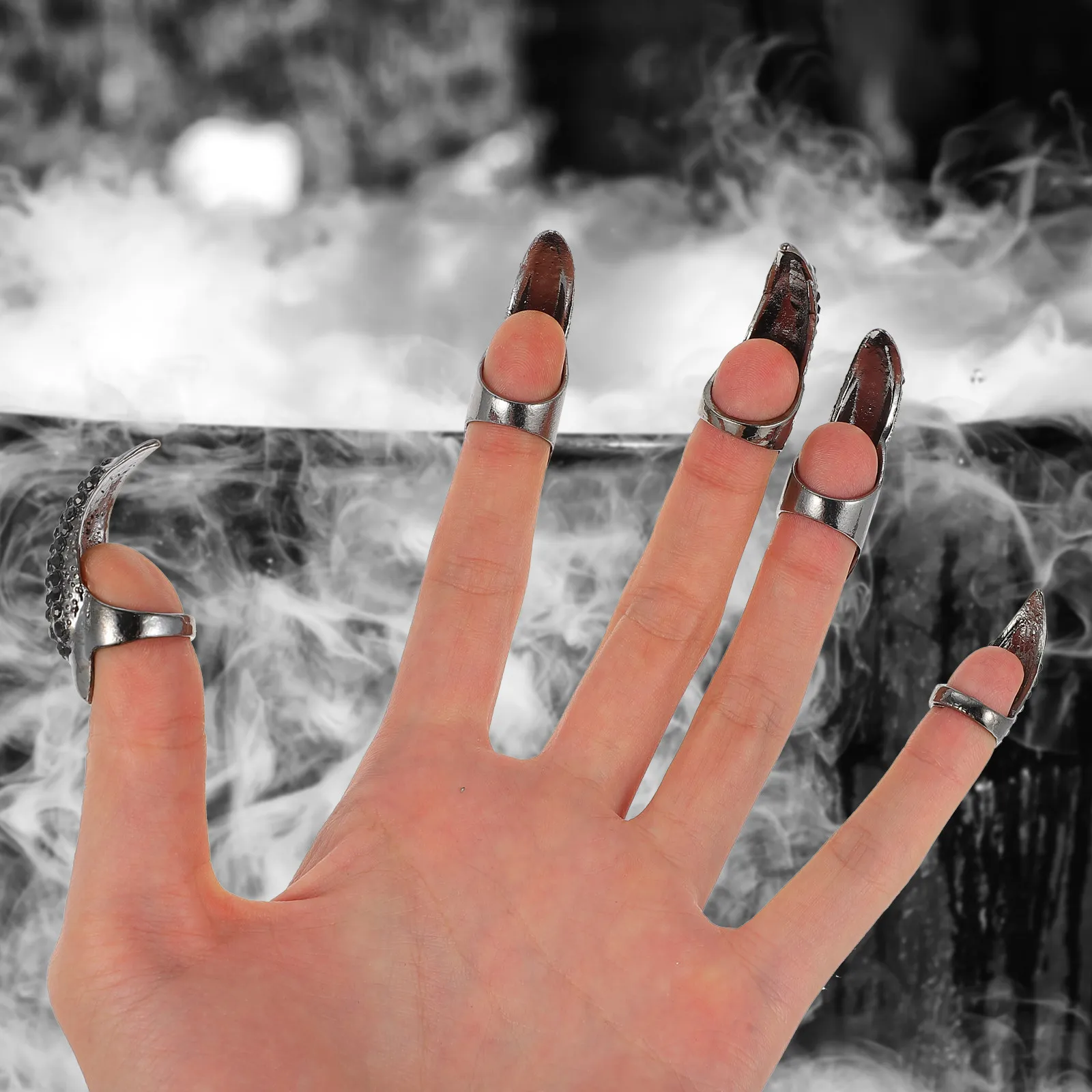 10Pcs Finger Claw Nail Ring Rhinestones Gothic Punk Halloween Fingernail Claw Costume Accessories Fake Nails Nail Ring
10Pcs Finger Claw Nail Ring Rhinestones Gothic Punk Halloween Fingernail Claw Costume Accessories Fake Nails Nail Ring