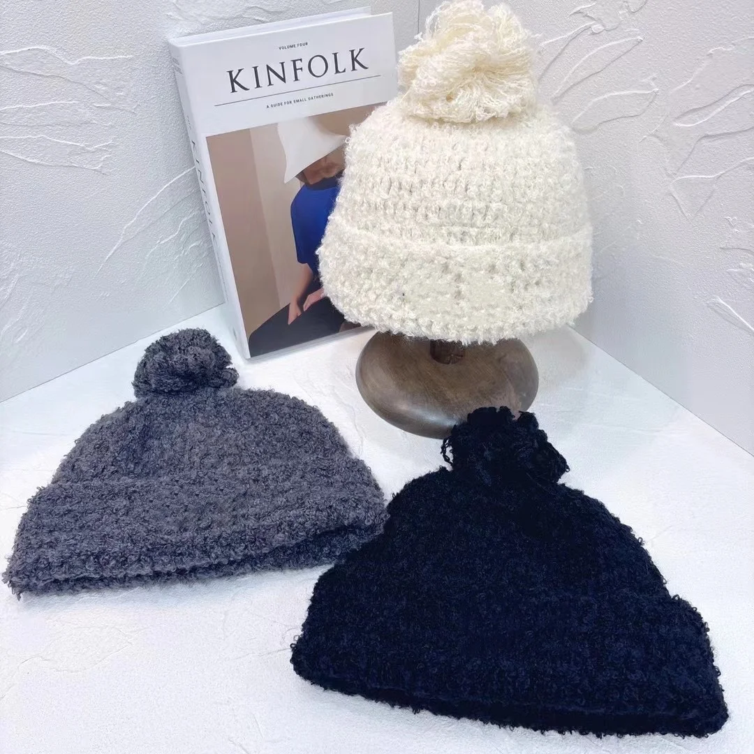 Women's Autumn Winter New Loop Yarn Hat Comfortable Super Connotative Unique Temperament Super Striking Outdoor Super Charming
Women's Autumn Winter New Loop Yarn Hat Comfortable Super Connotative Unique Temperament Super Striking Outdoor Super Charming