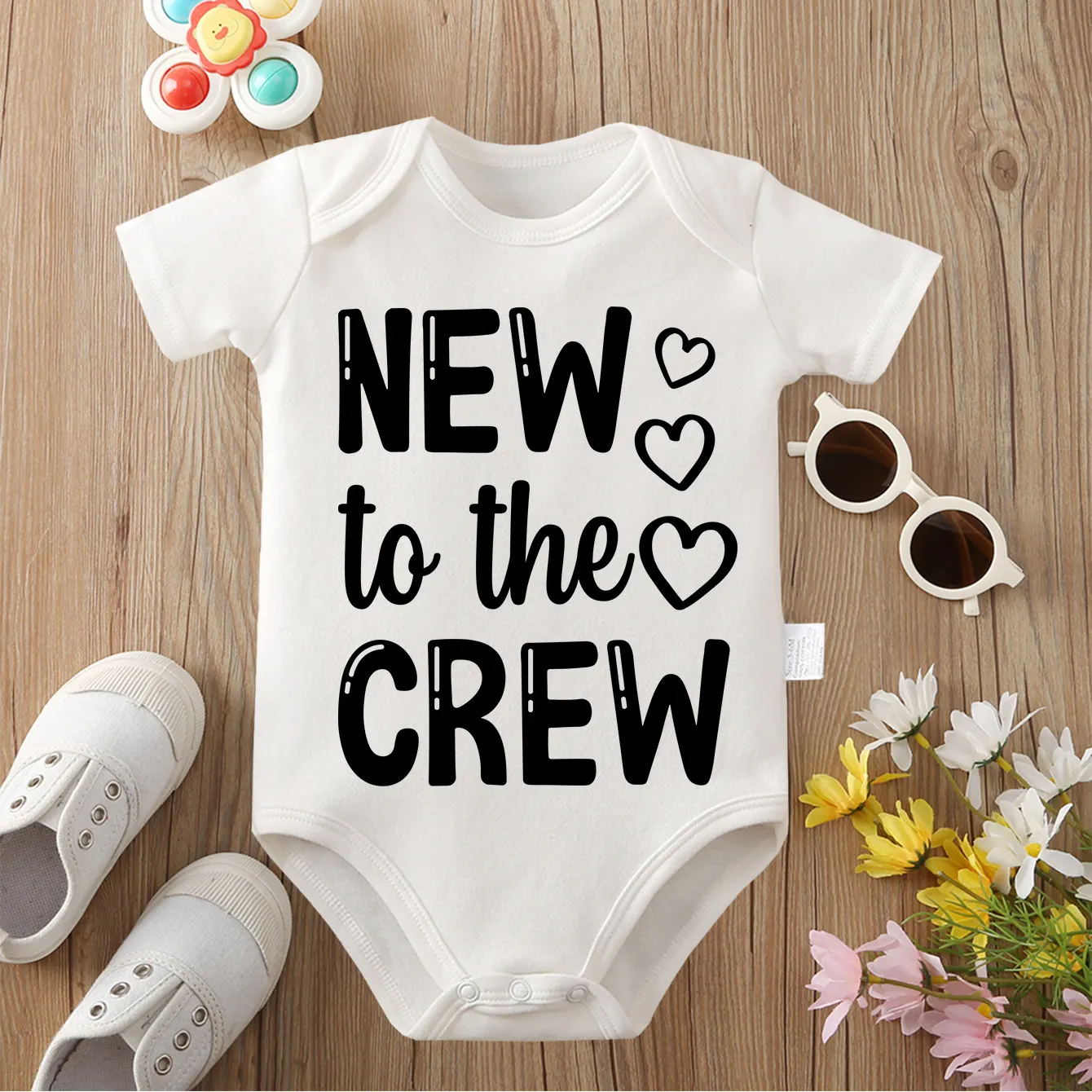 Новинка To The Crew, 100% хлопчатобумажная ткань, удобный комбинезон с изысканным принтом для малышей, комбинезон для новорожденных от 0 до 12 месяцев
Новинка To The Crew, 100% хлопчатобумажная ткань, удобный комбинезон с изысканным принтом для малышей, комбинезон для новорожденных от 0 до 12 месяцев