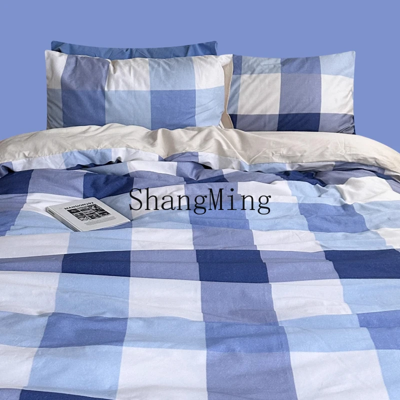 ZYY cotton satin four-piece set, simple style classic blue and white plaid skin-friendly abrasive quilt cover 
ZYY cotton satin four-piece set, simple style classic blue and white plaid skin-friendly abrasive quilt cover