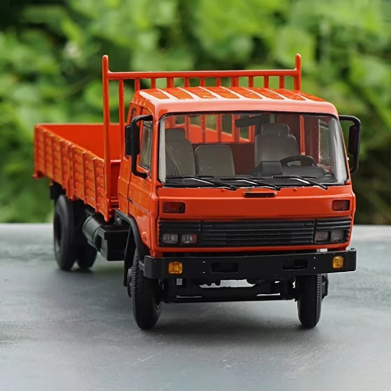 Литой под давлением оригинальный масштаб 1:43 Dongfeng EQ153 имитация сплава модель грузовика готовый автомобиль коллекция хобби подарок игрушка украшение 
Литой под давлением оригинальный масштаб 1:43 Dongfeng EQ153 имитация сплава модель грузовика готовый автомобиль коллекция хобби подарок игрушка украшение