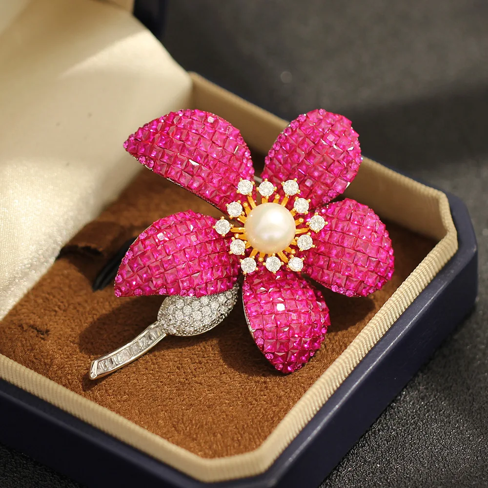 Luxury Heavy Red Zircon Magnolia Brooch Freshwater Pearl Floral Lapel Pin for Women
Luxury Heavy Red Zircon Magnolia Brooch Freshwater Pearl Floral Lapel Pin for Women