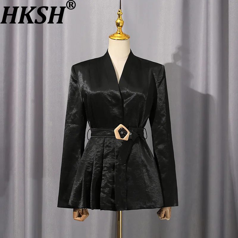 HKSH весенне-осенний новый женский пиджак с v-образным вырезом и поясом на талии, утягивающий однотонный плиссированный элегантный модный пиджак HK14245
HKSH весенне-осенний новый женский пиджак с v-образным вырезом и поясом на талии, утягивающий однотонный плиссированный элегантный модный пиджак HK14245