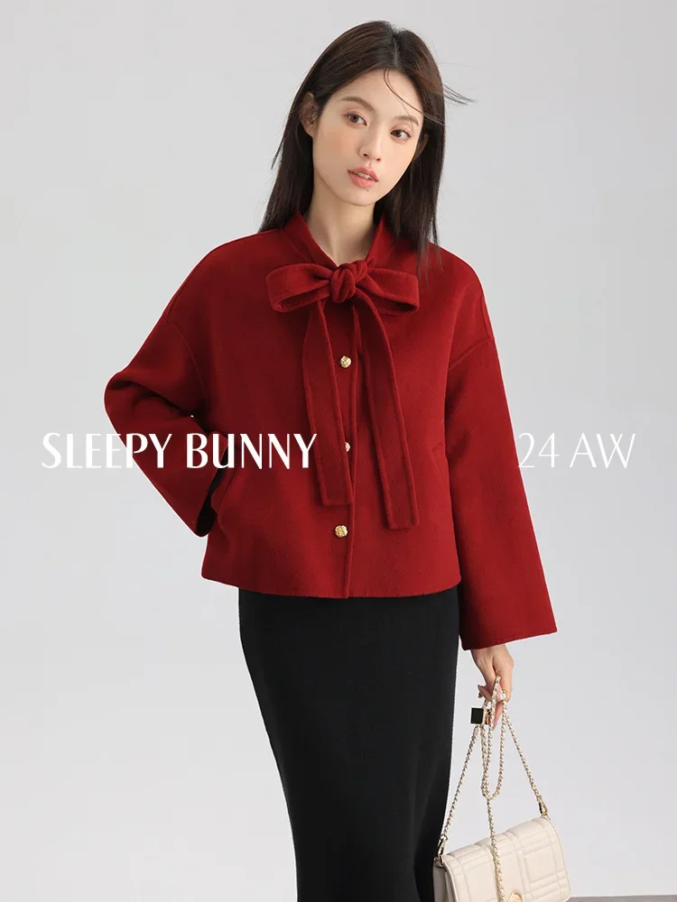 Winter Fashion Bow Tie Short Wool Coat Women Elegant Double-Sided A-Line Cape Style Outerwear Warm Casual Slim Woolen Jacket
Winter Fashion Bow Tie Short Wool Coat Women Elegant Double-Sided A-Line Cape Style Outerwear Warm Casual Slim Woolen Jacket