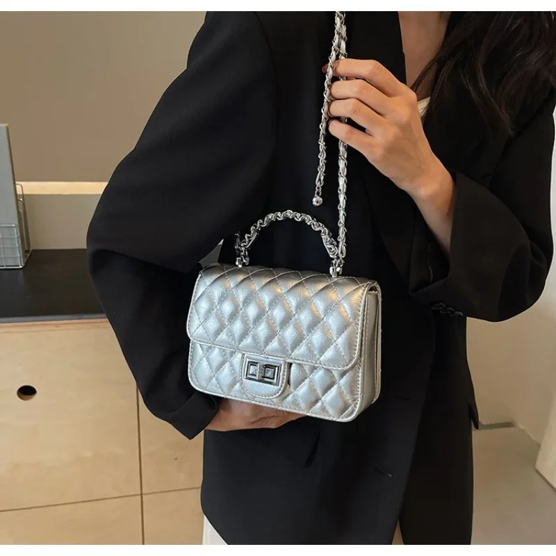 Stylish Designer Shopper Diaper Bag Women Luxury Large Capacity Tote Elegant Leather Crossbody Handbag Casual And Chic
Stylish Designer Shopper Diaper Bag Women Luxury Large Capacity Tote Elegant Leather Crossbody Handbag Casual And Chic