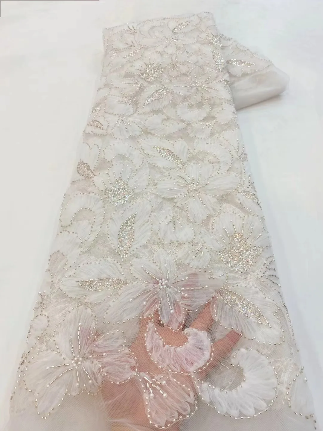3D Flowers In White French Lace Fabric 2023 High Quality Lace Net African Lace Fabric With Beads Lace Fabrics For Wedding XZ5753
3D Flowers In White French Lace Fabric 2023 High Quality Lace Net African Lace Fabric With Beads Lace Fabrics For Wedding XZ5753