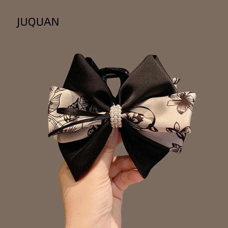 Korean version new fashionable retro exquisite simple temperament elegant bow elegant hair clip accessories
Korean version new fashionable retro exquisite simple temperament elegant bow elegant hair clip accessories
