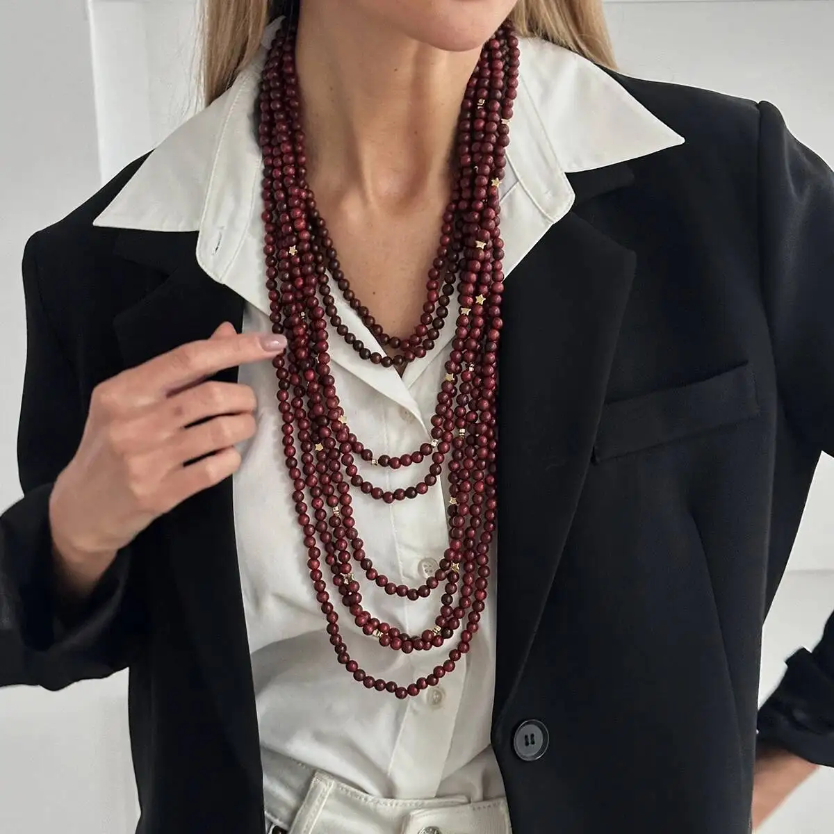 Luxury Multi Layered Wooden Beaded Chokers Necklace for Women Retro Sweater Chain Jewelry Accessory
Luxury Multi Layered Wooden Beaded Chokers Necklace for Women Retro Sweater Chain Jewelry Accessory