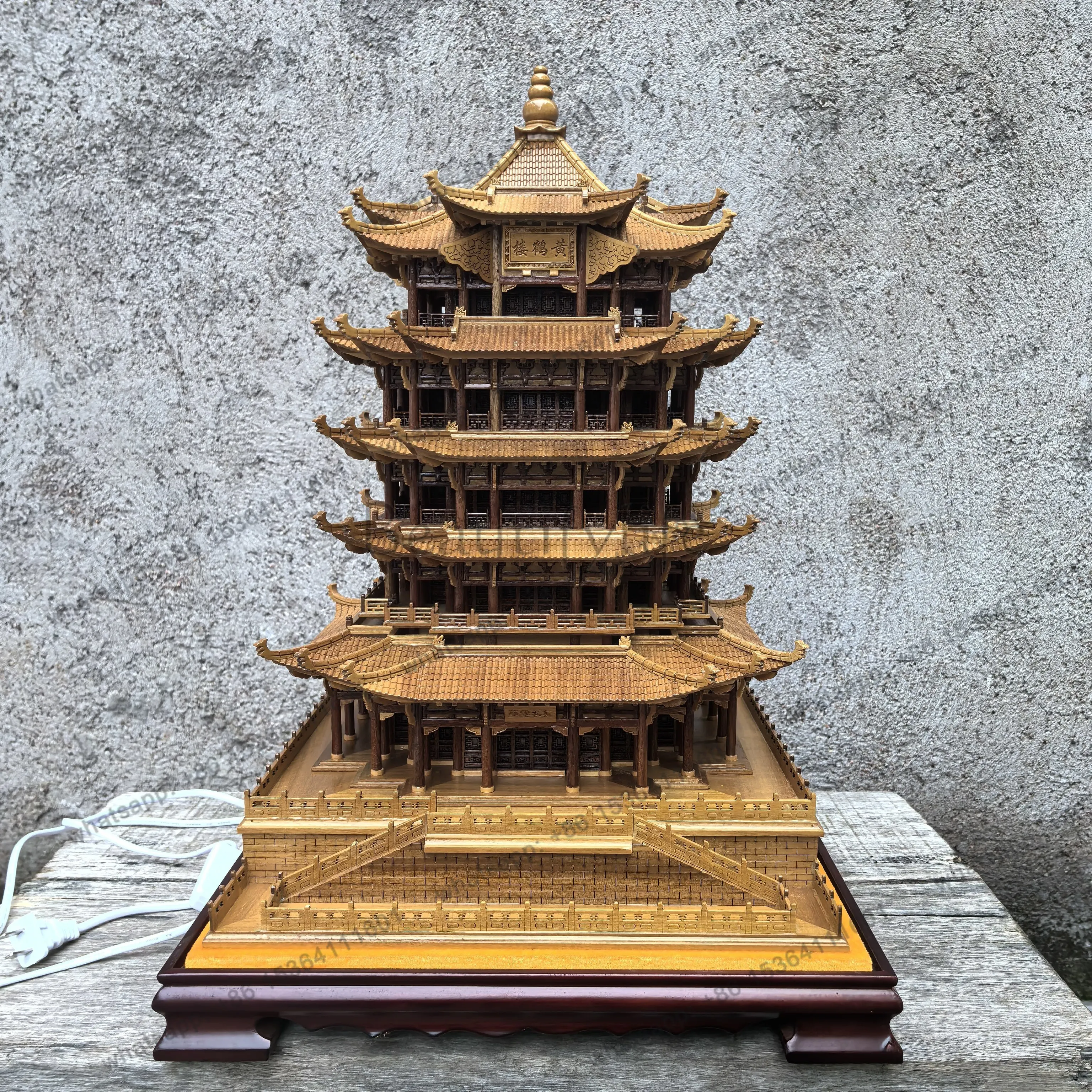 Wooden yellow crane tower model gift Dongyang wood carving ornament
Wooden yellow crane tower model gift Dongyang wood carving ornament