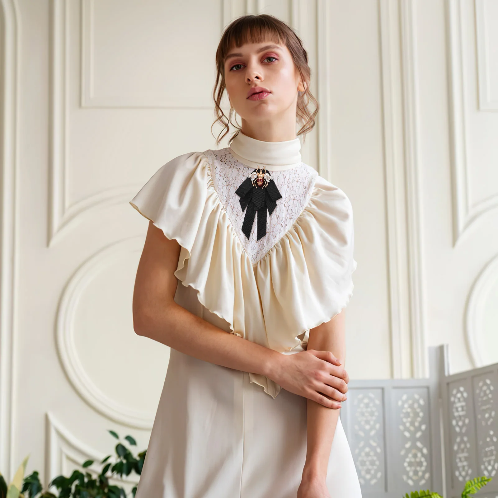 Retro Bee Bowtie Brooch Pre-Tied Neck Tie Pin Black Women High Quality Material Easy Wear Bee Bow Brooch Pre-Tied Neck Tie
Retro Bee Bowtie Brooch Pre-Tied Neck Tie Pin Black Women High Quality Material Easy Wear Bee Bow Brooch Pre-Tied Neck Tie