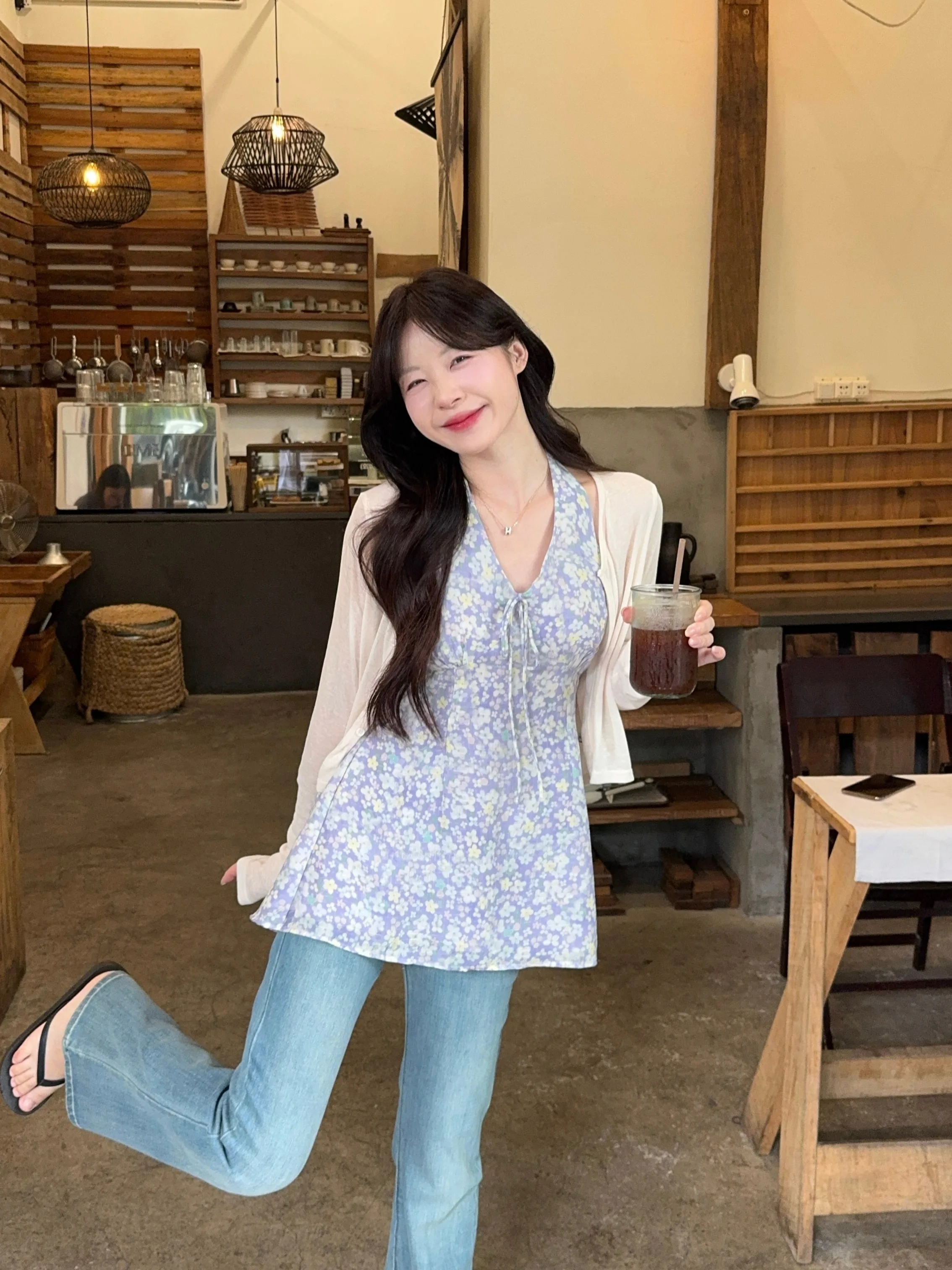 plus Size Floral Print Halter Neck Tie Dotted Women's Summer Thin Cardigan Top Set Korean Style Slim Fit Long Sleeve Casual Wear
plus Size Floral Print Halter Neck Tie Dotted Women's Summer Thin Cardigan Top Set Korean Style Slim Fit Long Sleeve Casual Wear