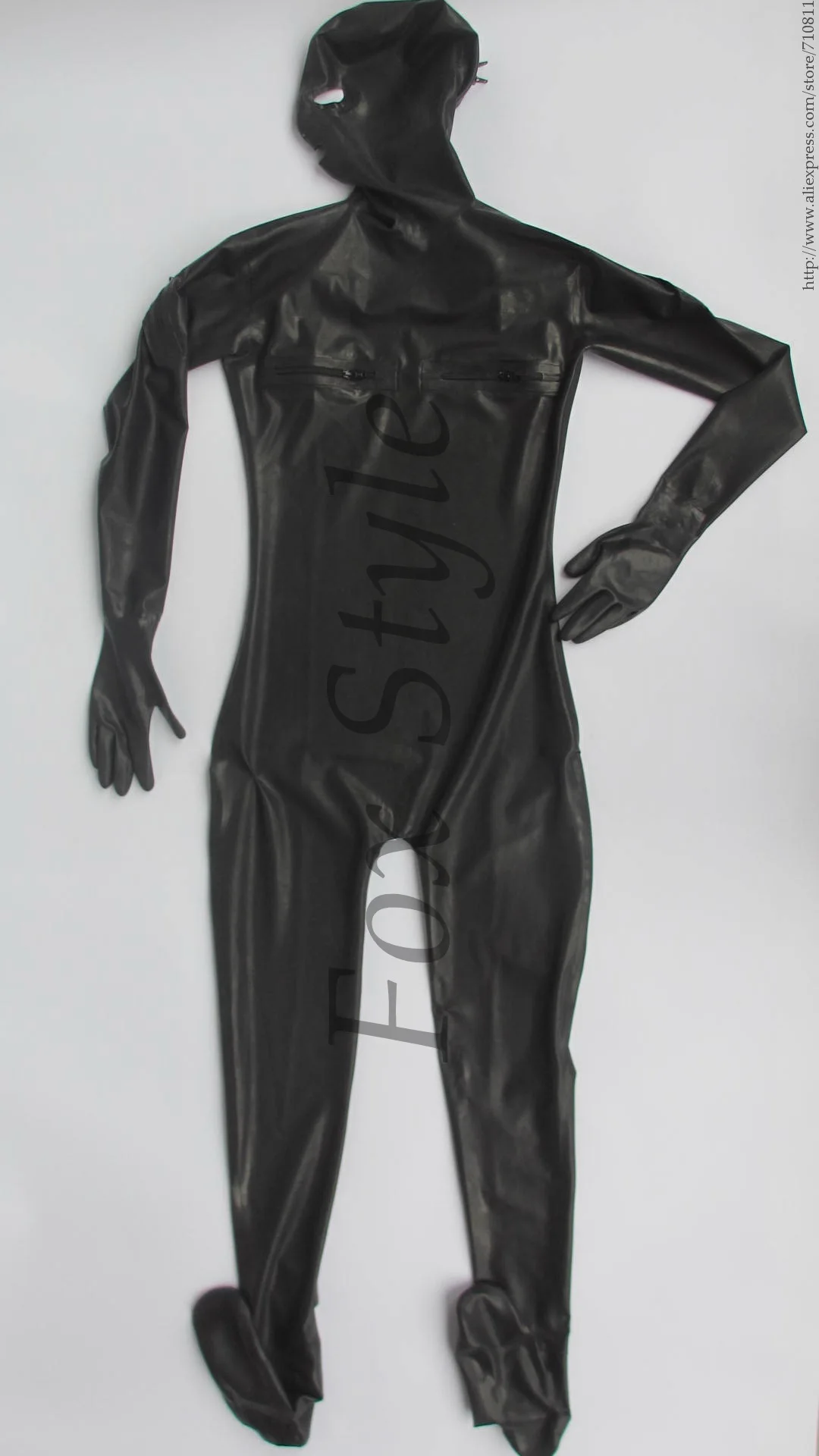 Men's full comver bodysuit suit latex zentai rubber clothes with back zip ,chest zipper shoulder zip gloves and socks attahced.
Men's full comver bodysuit suit latex zentai rubber clothes with back zip ,chest zipper shoulder zip gloves and socks attahced.