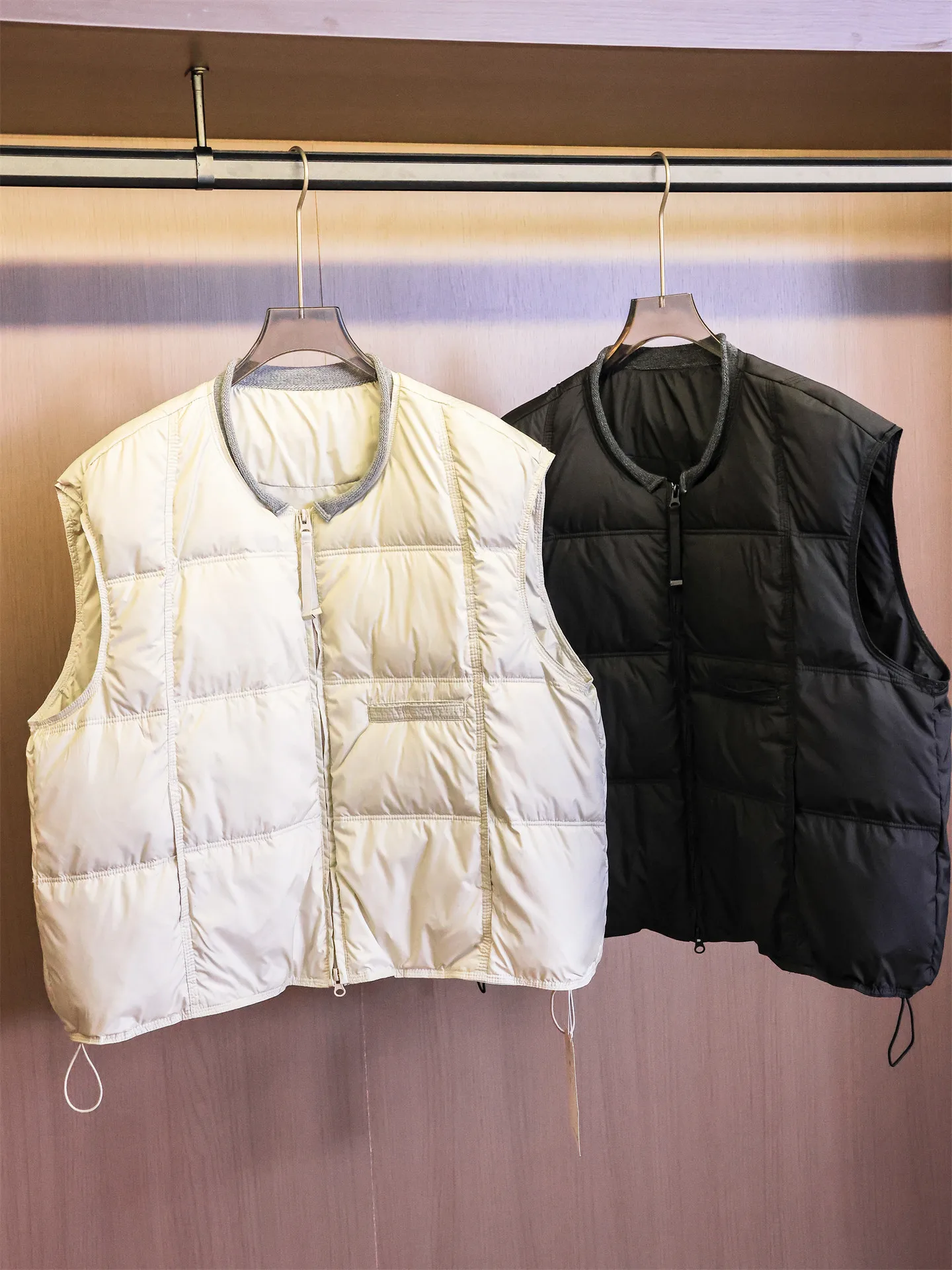 Loose Knitted round Neck Durable Polyester Fiber Women's Vest Winter Warm Fashionable Patchwork Design Thickened Duck down Ja...
Loose Knitted round Neck Durable Polyester Fiber Women's Vest Winter Warm Fashionable Patchwork Design Thickened Duck down Ja...