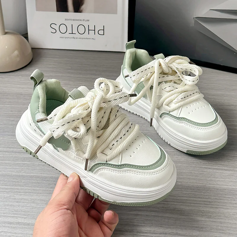 Leisure Sports 2025 autumn New Women's Fashionable and versatile Running Shoe Simple Bottom Versatile Shoes Boys and Girls
Leisure Sports 2025 autumn New Women's Fashionable and versatile Running Shoe Simple Bottom Versatile Shoes Boys and Girls