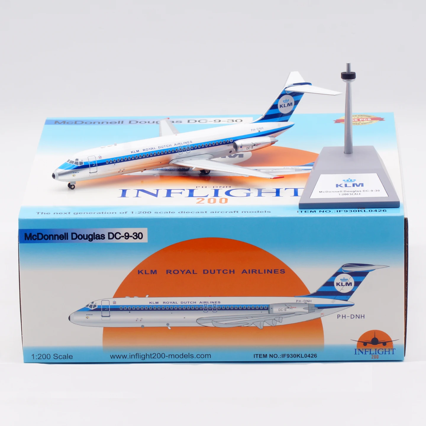 IF930KL0426 Alloy Collectible Plane INFLIGHT 1:200 KLM Royal Dutch Airlines McDonnell Douglas DC-9-30 Diecast Jet Model PH-DNH
IF930KL0426 Alloy Collectible Plane INFLIGHT 1:200 KLM Royal Dutch Airlines McDonnell Douglas DC-9-30 Diecast Jet Model PH-DNH