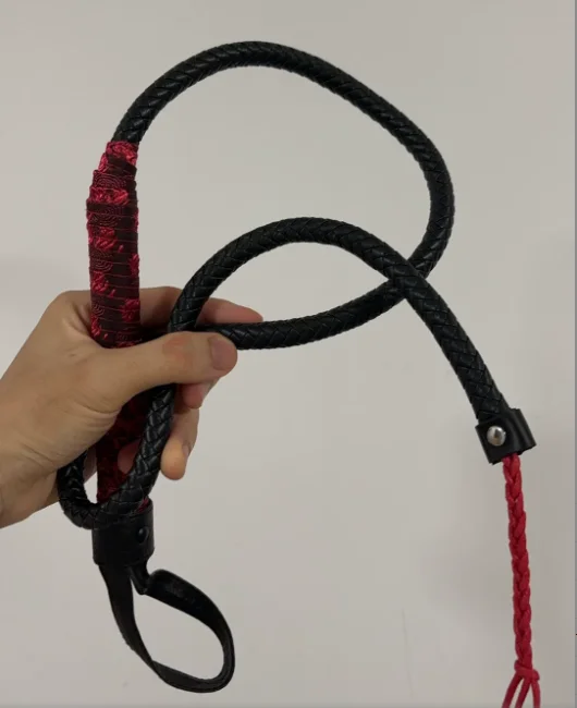 Traditional Design Durable Leather Whip Handcrafted Premium Real Leather Bull Whip 8 Plait
Traditional Design Durable Leather Whip Handcrafted Premium Real Leather Bull Whip 8 Plait