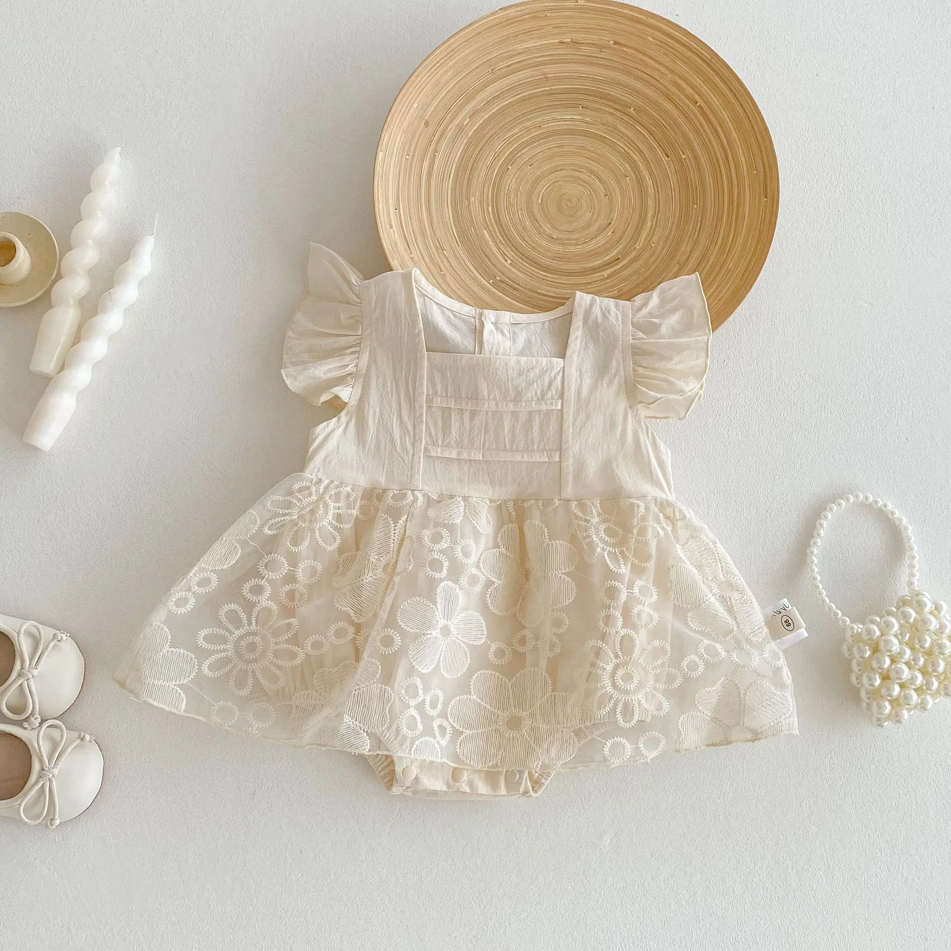 Baby Lace Bag Butt Dress 2025 New Summer Girl Baby Cute Flying Sleeve Romper One Year Old Dress Baby Clothes
Baby Lace Bag Butt Dress 2025 New Summer Girl Baby Cute Flying Sleeve Romper One Year Old Dress Baby Clothes