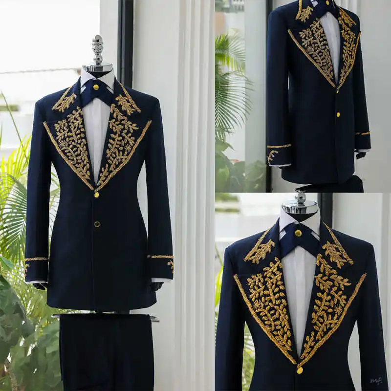Elegant Groom Wedding Tuxedos Gold Embroidery Men 2 Pieces Jacket Pants Business Banquet Party Customized
Elegant Groom Wedding Tuxedos Gold Embroidery Men 2 Pieces Jacket Pants Business Banquet Party Customized
