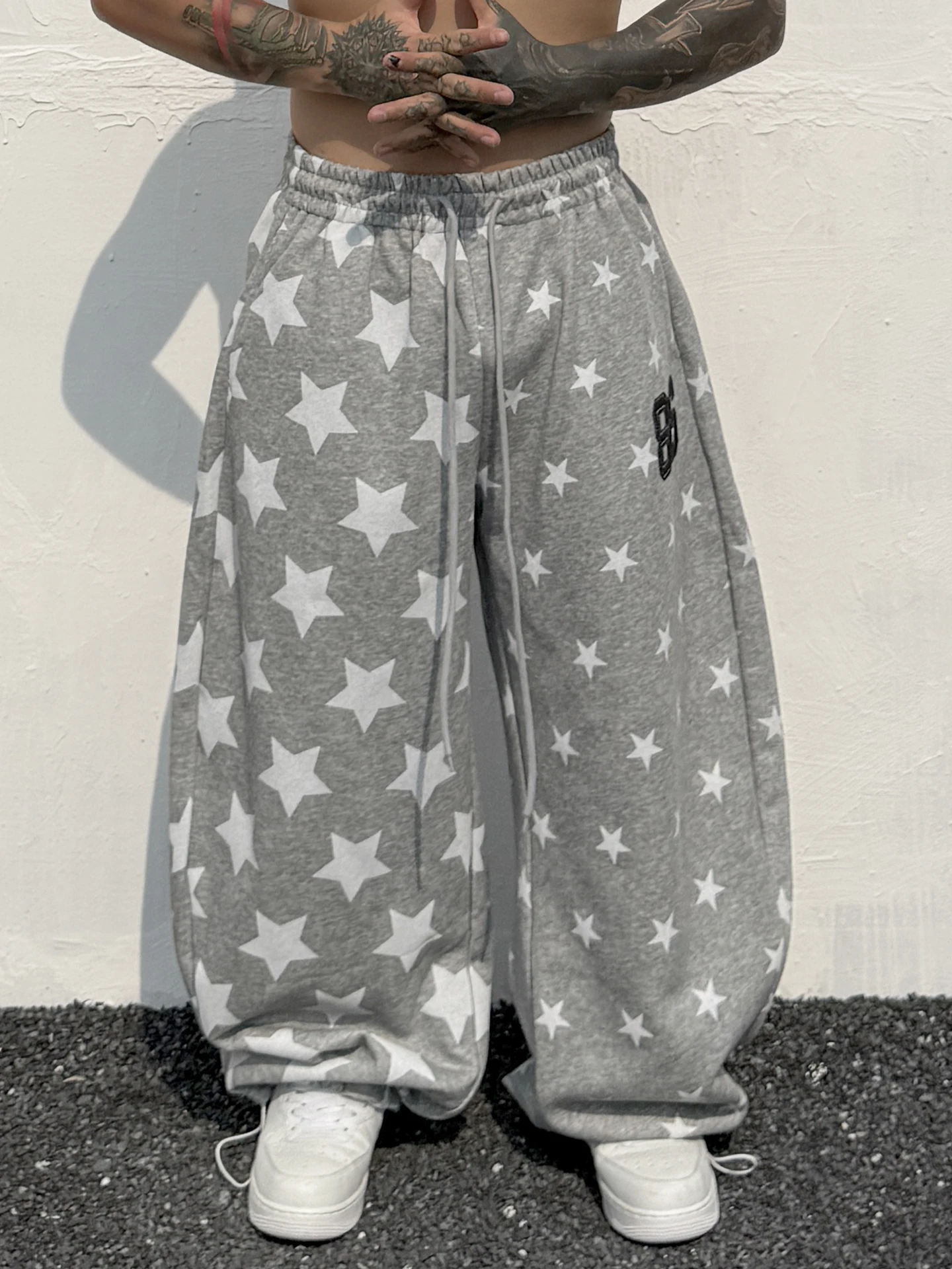Trendy American Retro Star Print Loose Wide Leg Casual Pants Men's New Style Sweatpants Comfortable Drapey Loose Fit Trousers
Trendy American Retro Star Print Loose Wide Leg Casual Pants Men's New Style Sweatpants Comfortable Drapey Loose Fit Trousers
