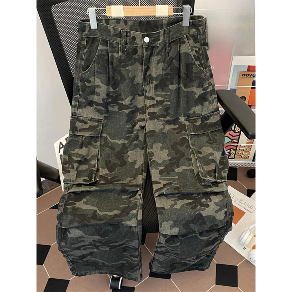 Cleanfit Camouflage Washed Jeans Men's Loose Straight Leg Workwear Trousers with Big Pockets American Logging Style Casual Jeans
Cleanfit Camouflage Washed Jeans Men's Loose Straight Leg Workwear Trousers with Big Pockets American Logging Style Casual Jeans