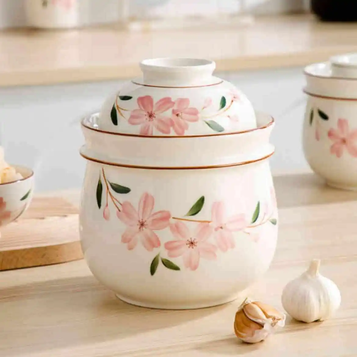 Underglaze Ceramic Kimchi Jar Traditional Style Sealed Sour Cabbage Storage Container Home Use Dining Utensils Bottle/Can
Underglaze Ceramic Kimchi Jar Traditional Style Sealed Sour Cabbage Storage Container Home Use Dining Utensils Bottle/Can