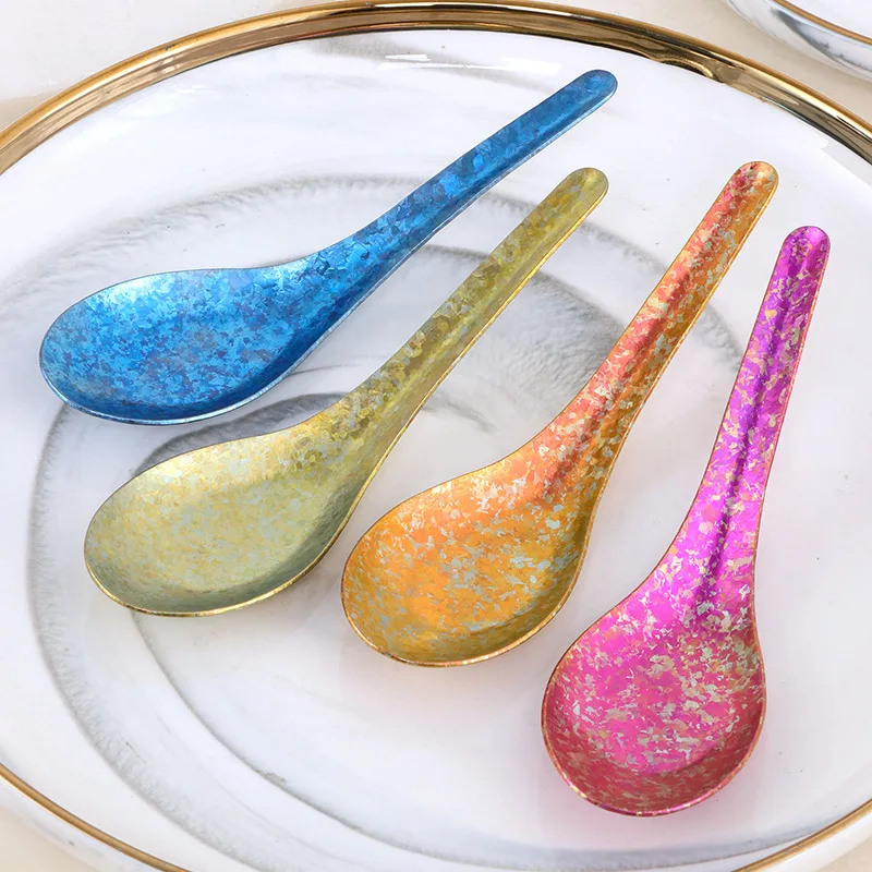 LMM pure titanium Chinese flat bottom spoon ice flower crystal color tableware household spoon
LMM pure titanium Chinese flat bottom spoon ice flower crystal color tableware household spoon