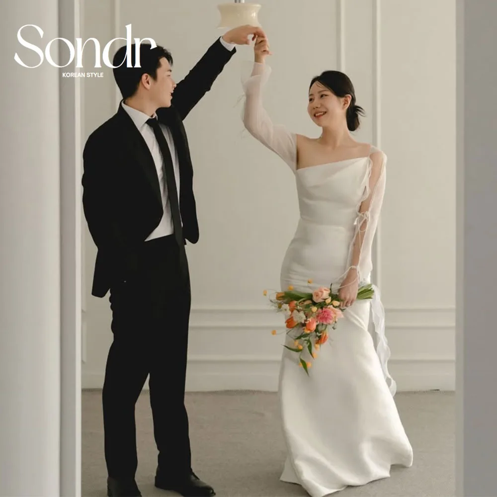 Sondr Japanese Mermaid Wedding Party Dresses Photo shoot Long Sleeves One Shoulder Satin Bridal Gowns Corset Back Customized
Sondr Japanese Mermaid Wedding Party Dresses Photo shoot Long Sleeves One Shoulder Satin Bridal Gowns Corset Back Customized