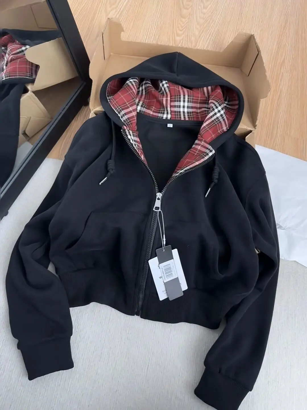 American Vintage Plaid Patchwork Zip Up Hoodie for Women Autumn Winter Loose Casual All Match Cardigan Jacket Women Y2k Top
American Vintage Plaid Patchwork Zip Up Hoodie for Women Autumn Winter Loose Casual All Match Cardigan Jacket Women Y2k Top