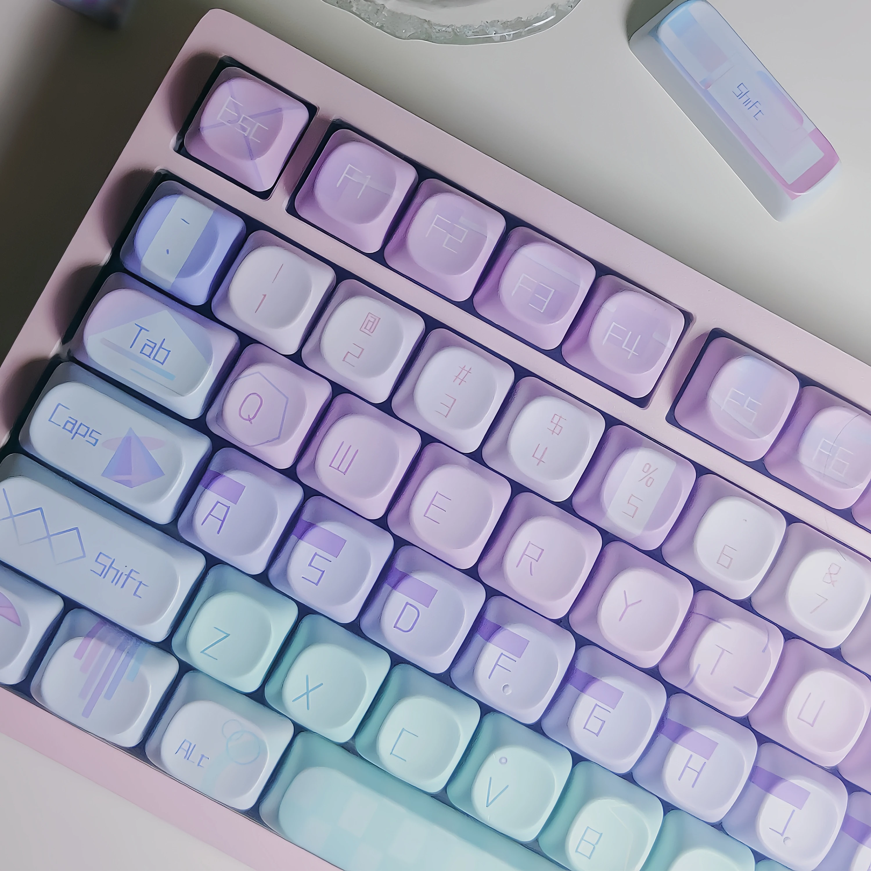 Pink Blue Gradient MOA Keycap Set 120 Key PBT Cute Blue Personalized Keyboard Cap MOA Profile Key Cap for Mechanical Keyboard
Pink Blue Gradient MOA Keycap Set 120 Key PBT Cute Blue Personalized Keyboard Cap MOA Profile Key Cap for Mechanical Keyboard
