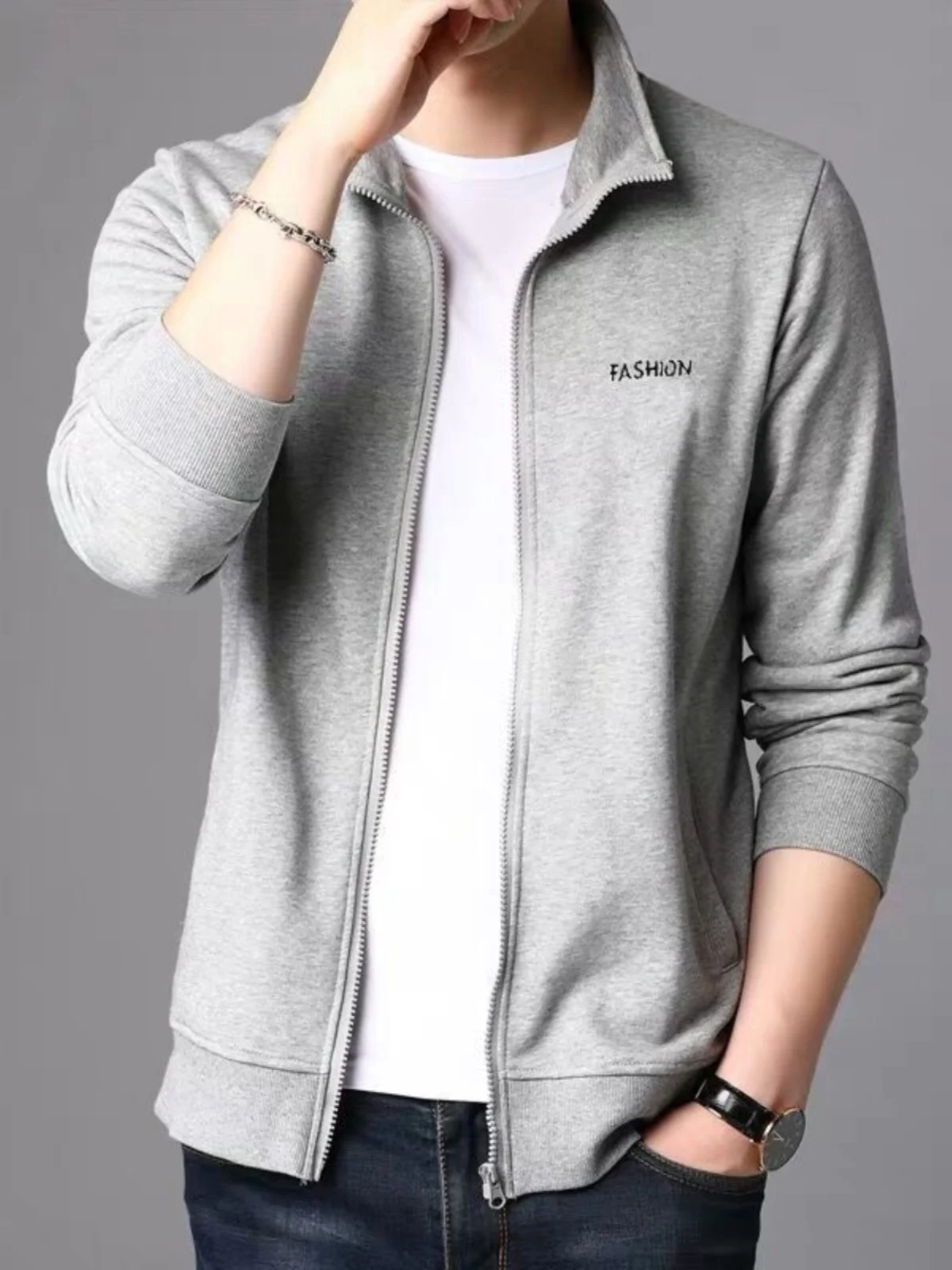 Faionable Zip-Up Hoodie Spring 2024 Men's Casual Knitted Cardigan Sport Jaet Outerwear Mid-Length Relaxed Fit Youthwear
Faionable Zip-Up Hoodie Spring 2024 Men's Casual Knitted Cardigan Sport Jaet Outerwear Mid-Length Relaxed Fit Youthwear