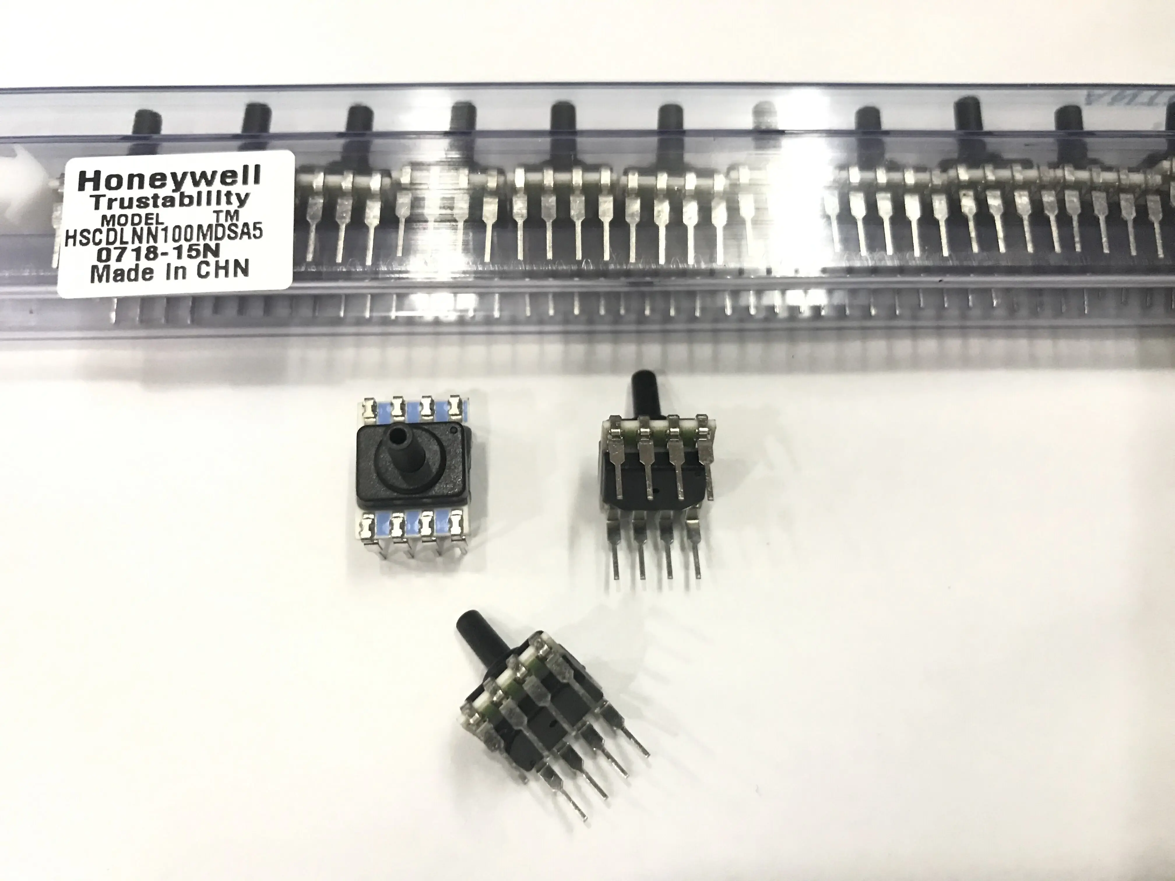 HSCDLNN100MDSA5 Авторизованный агент Honeywell для оригинальной технической поддержки датчиков давления
HSCDLNN100MDSA5 Авторизованный агент Honeywell для оригинальной технической поддержки датчиков давления
