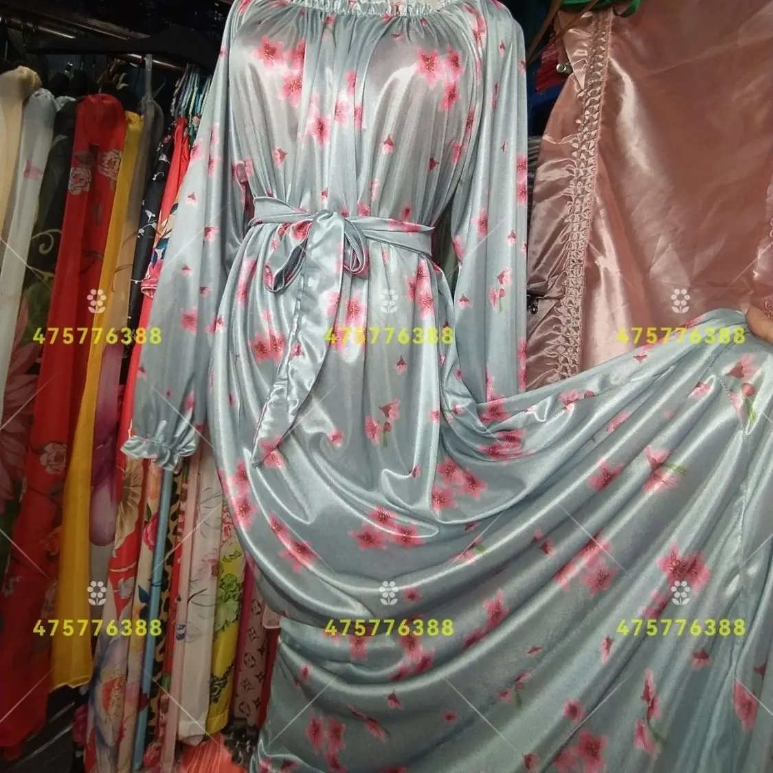 Autumn Winter Sexy Floral Print Women Glossy Satin Long DressLong sleeve Loose Silk Maxi dress Sleeping Robe
Autumn Winter Sexy Floral Print Women Glossy Satin Long DressLong sleeve Loose Silk Maxi dress Sleeping Robe