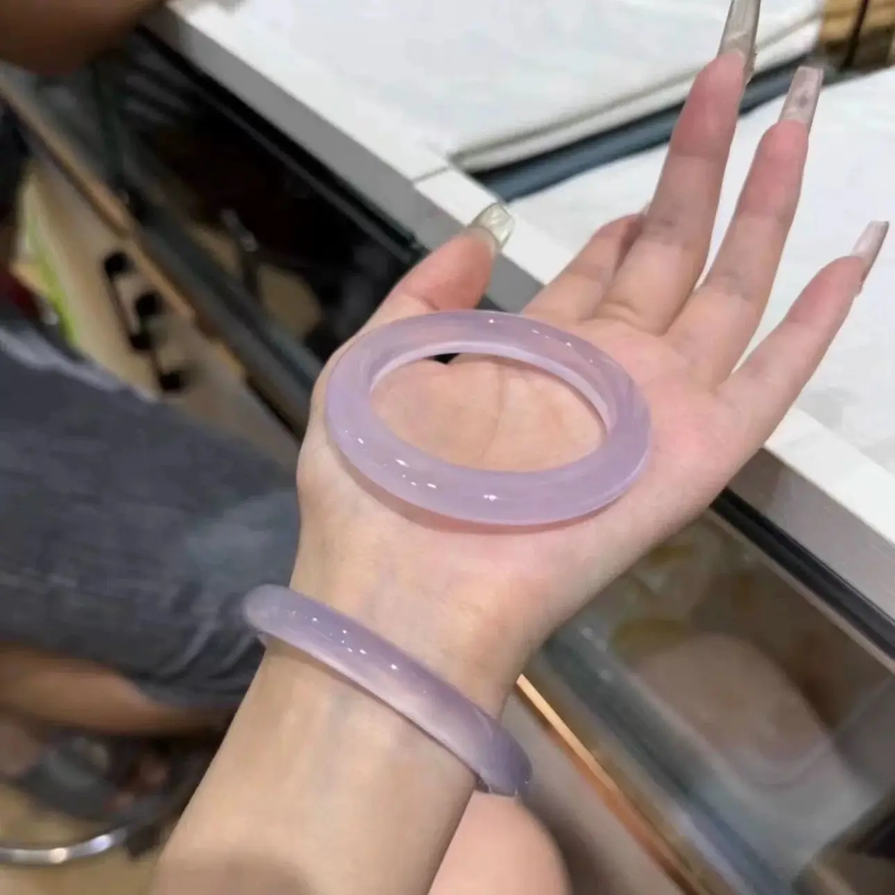 2025 Japanese and Korean style treasure purple jade bracelet ice purple opal bracelet Valentine's Day Internet celebrity gift
2025 Japanese and Korean style treasure purple jade bracelet ice purple opal bracelet Valentine's Day Internet celebrity gift