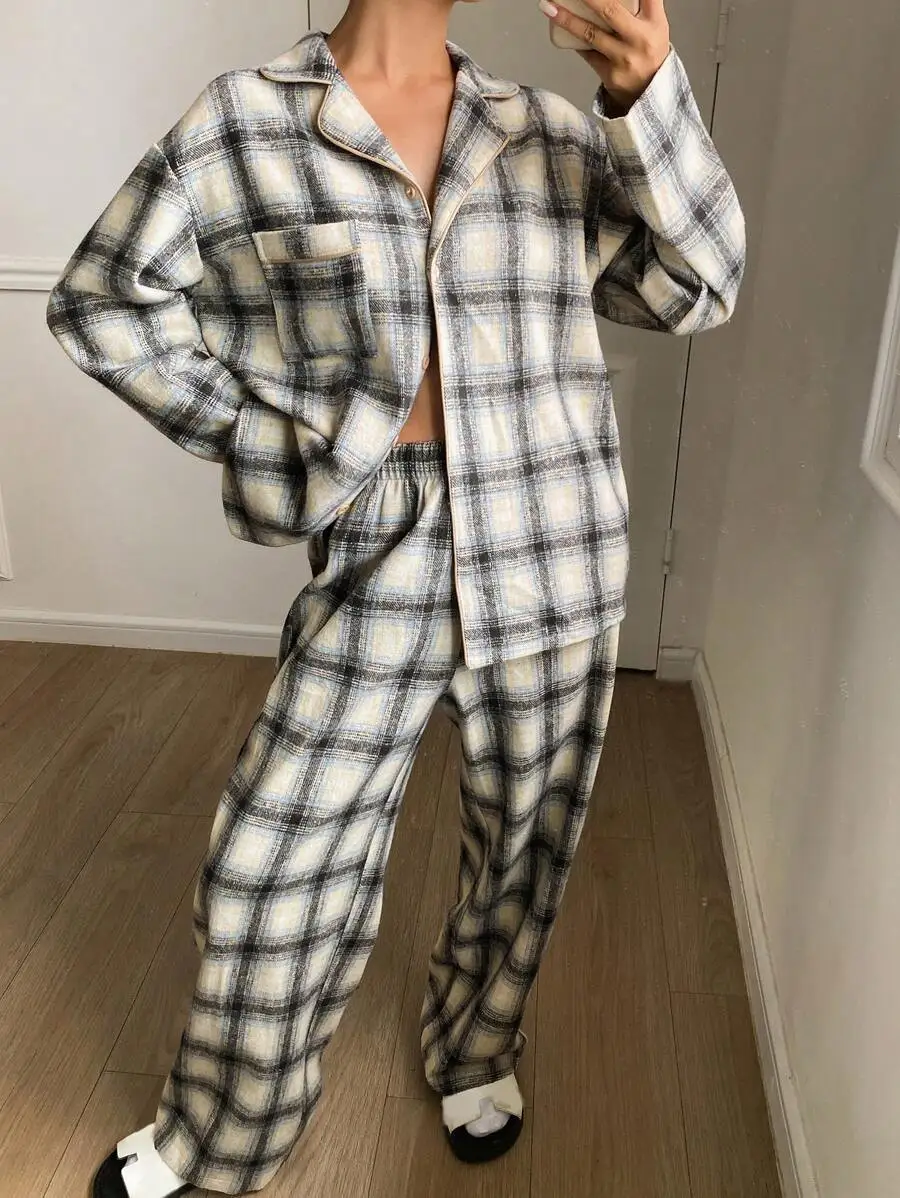Women Lapel Collar Long Sleeve Plaid Loose Pajama Set
Women Lapel Collar Long Sleeve Plaid Loose Pajama Set