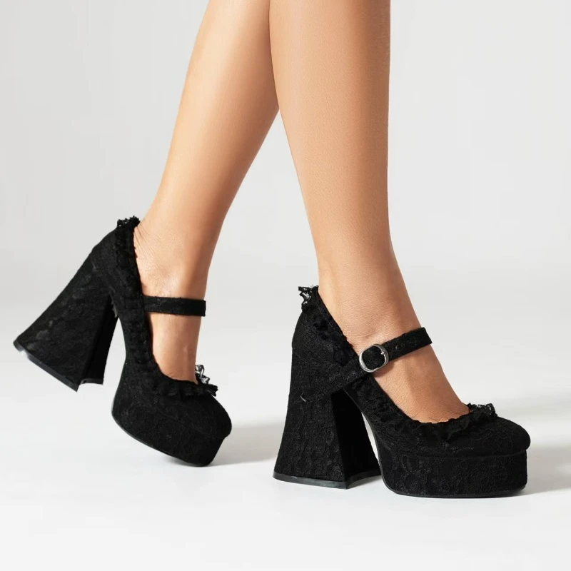 Высококачественные женские туфли Мэри Джейн на массивном каблуке с платформой, кружевом, пряжкой и бантом, универсальные для повседневной носки и ролевых игр
Высококачественные женские туфли Мэри Джейн на массивном каблуке с платформой, кружевом, пряжкой и бантом, универсальные для повседневной носки и ролевых игр