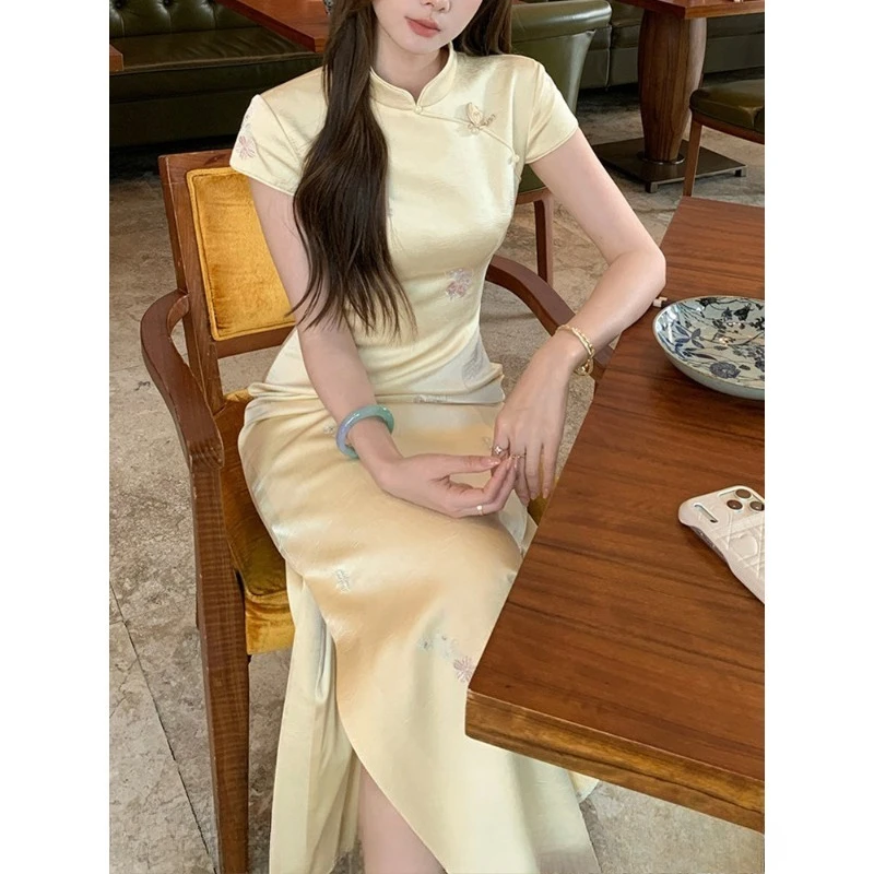 Summer new yellow embroidered improved cheongsam, new Chinese style high-end temperament dress
Summer new yellow embroidered improved cheongsam, new Chinese style high-end temperament dress