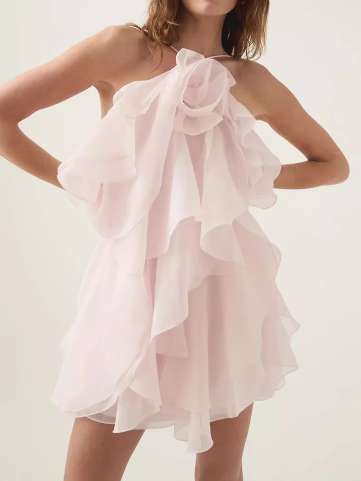 3D Flower Decoration Women's Mini Dress Multi-layer Ruffles Strapless Holiday Female Short Robe 
3D Flower Decoration Women's Mini Dress Multi-layer Ruffles Strapless Holiday Female Short Robe