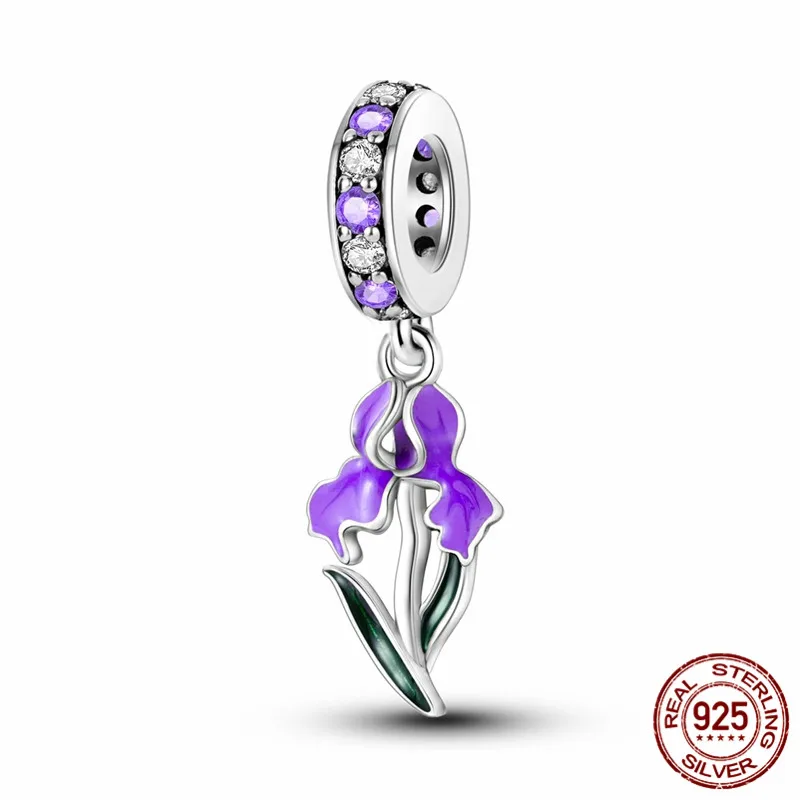 This S925 sterling silver iris flower charm paired with an original bracelet is a DIY jewelry gift perfect for women.
This S925 sterling silver iris flower charm paired with an original bracelet is a DIY jewelry gift perfect for women.